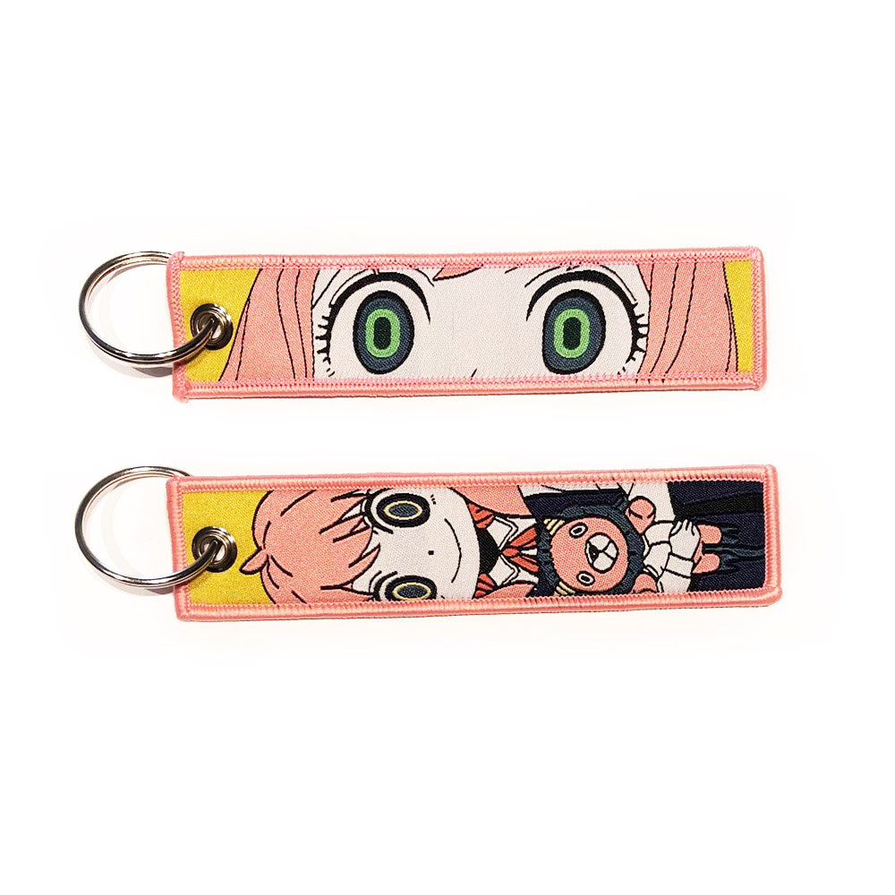 Spy Family geborduurde Keytag - Anja Forger Bear Anime dubbelzijdige sleutelhanger